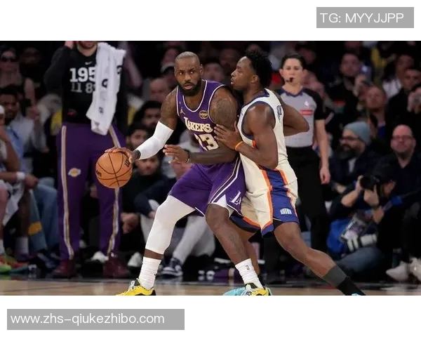 纽约尼克斯与湖人激战正酣谁能在这场对决中笑到最后